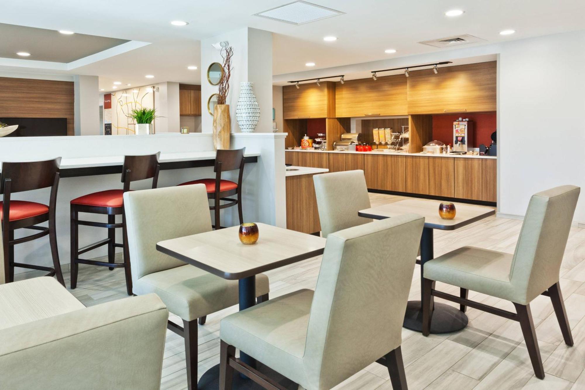 Towneplace Suites Дотан Екстериор снимка