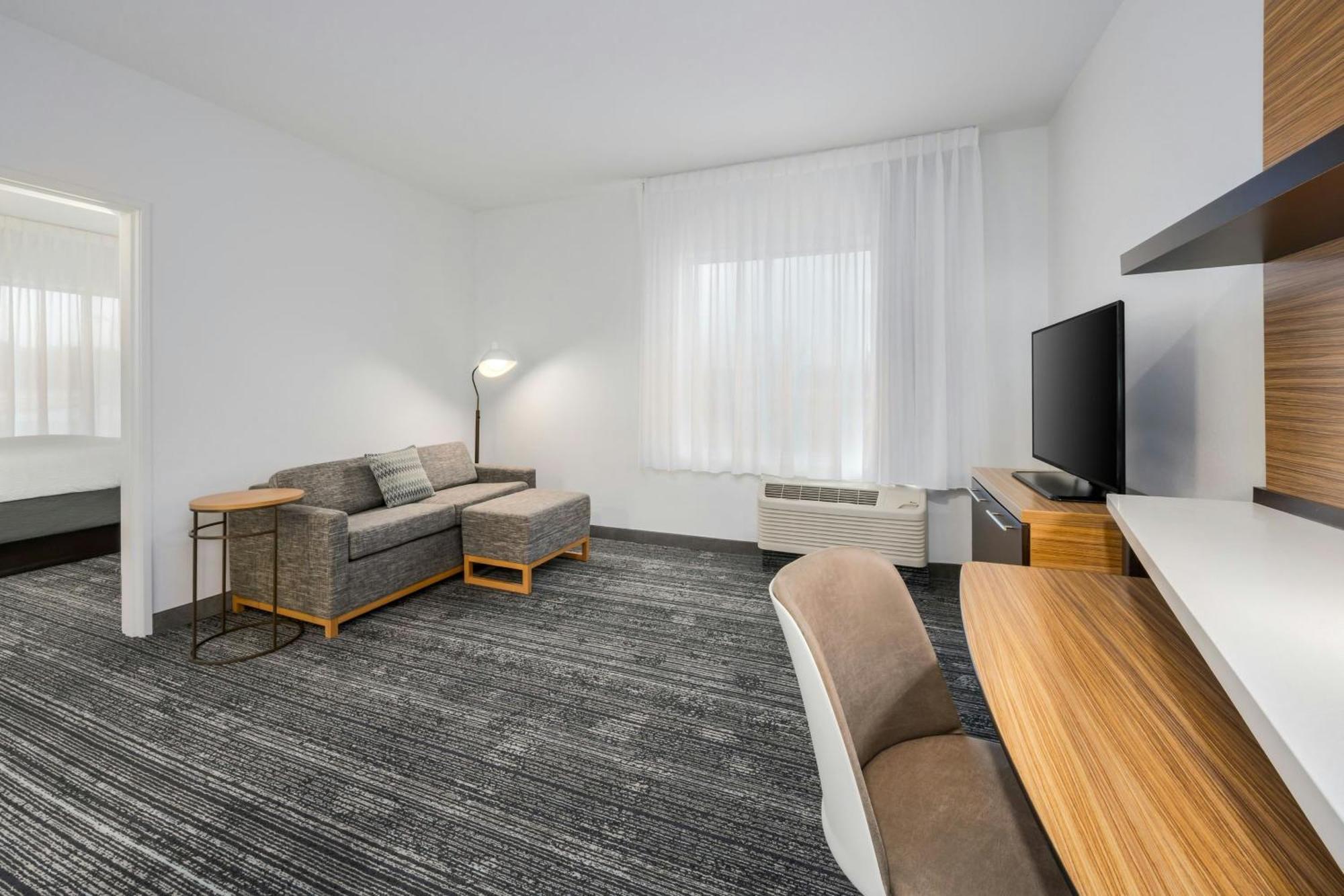 Towneplace Suites Дотан Екстериор снимка