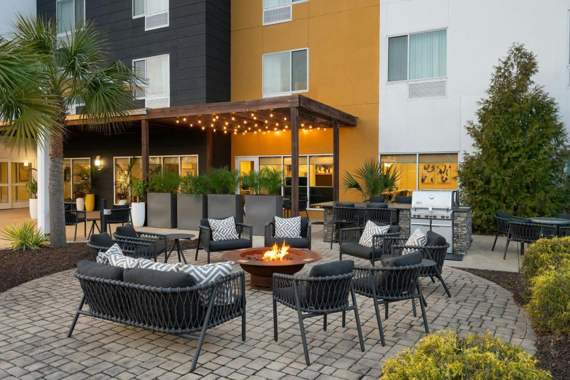 Towneplace Suites Дотан Екстериор снимка